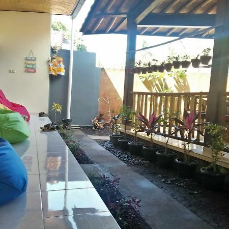 Backpackers Home Amed Luaran gambar