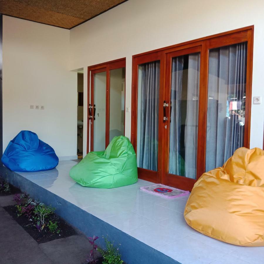 Backpackers Home Amed Luaran gambar