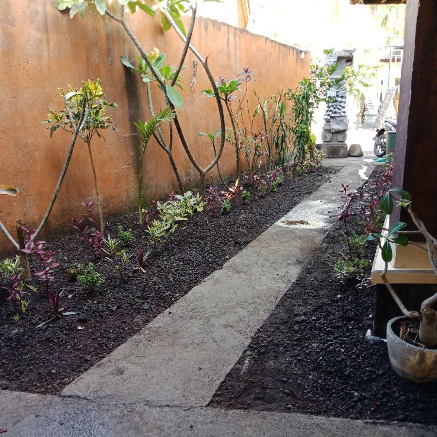 Backpackers Home Amed Luaran gambar