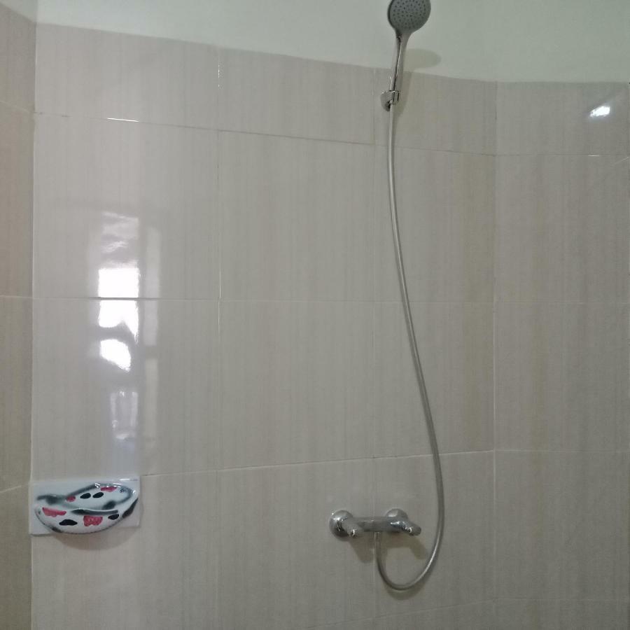 Backpackers Home Amed Luaran gambar